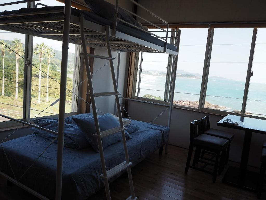 Guesthouse ＆ Beach Cafe Fuego Hyuga Exterior foto